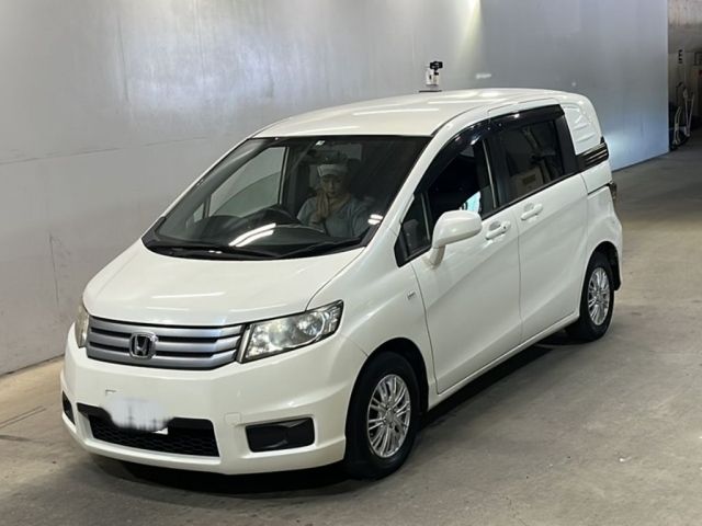 266 Honda Freed spike GB3 2011 г. (KCAA Fukuoka)